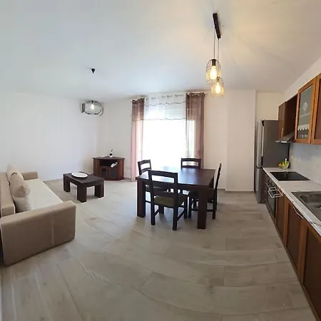 Frendly Apartment Golem (Tirana)